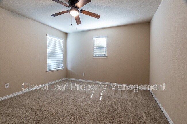 Building Photo - 1507 Mourning Dove