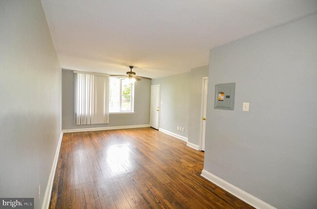 Building Photo - 39 Galveston Pl SW