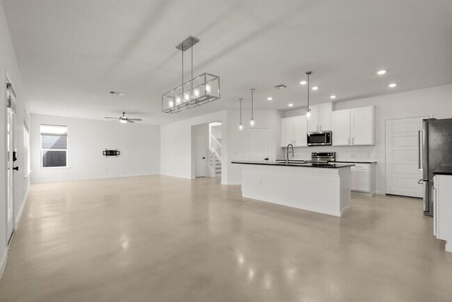 Building Photo - 7400 Lowery Xing