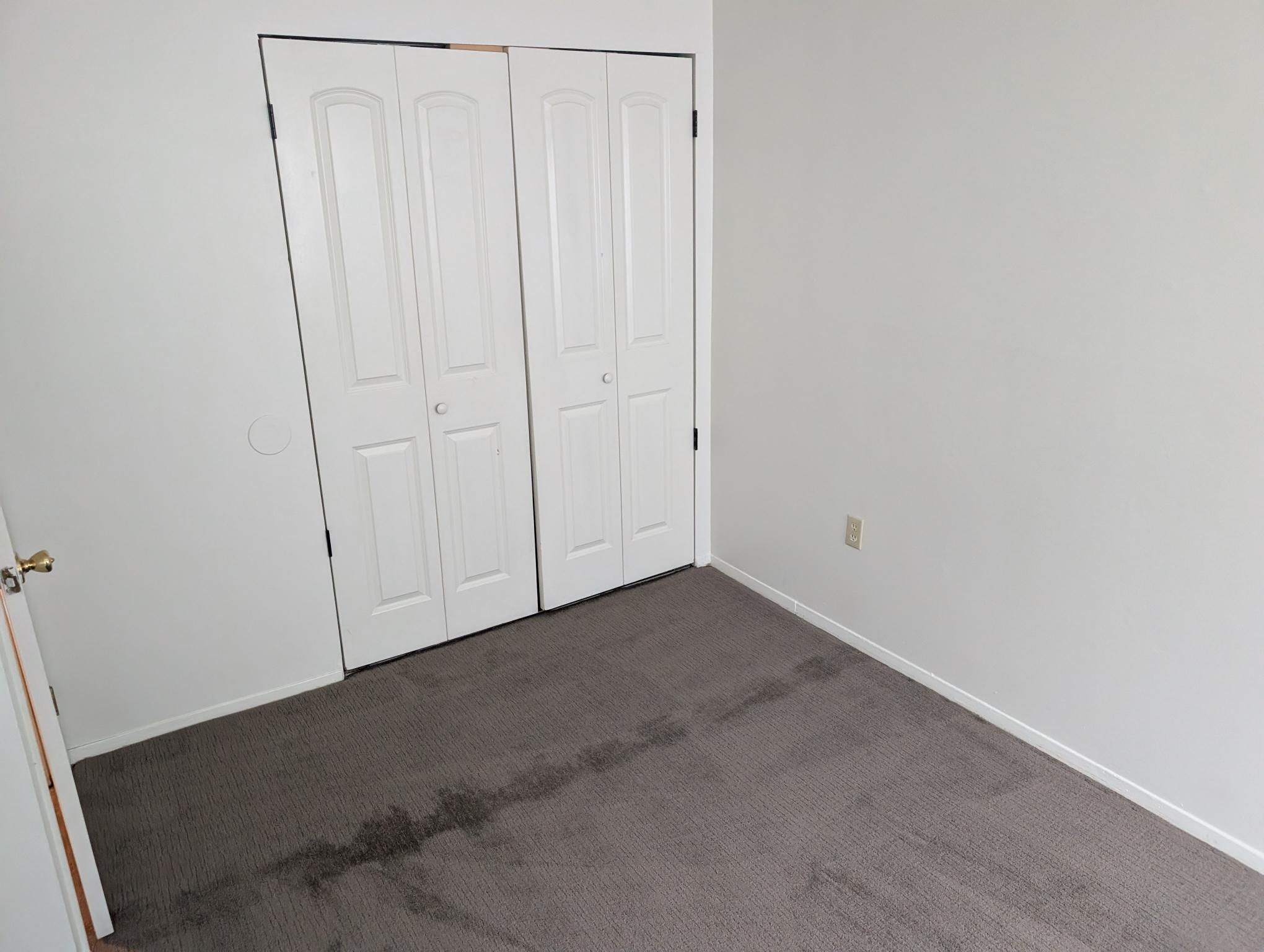 Building Photo - 1001 White Oak Rd