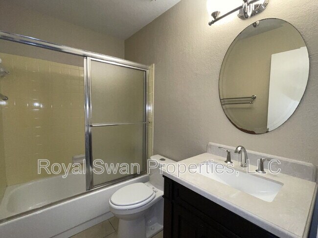 Building Photo - 3812 Dovehollow Dr