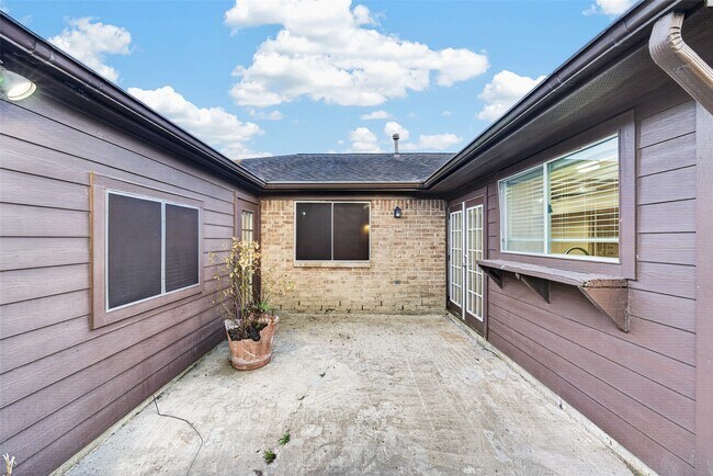 Building Photo - 3107 Pecan Point Dr