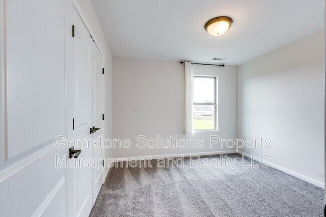Building Photo - 101 Bellagio Villas Dr