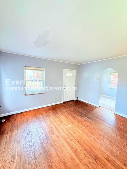 Building Photo - 13737 Capitol St