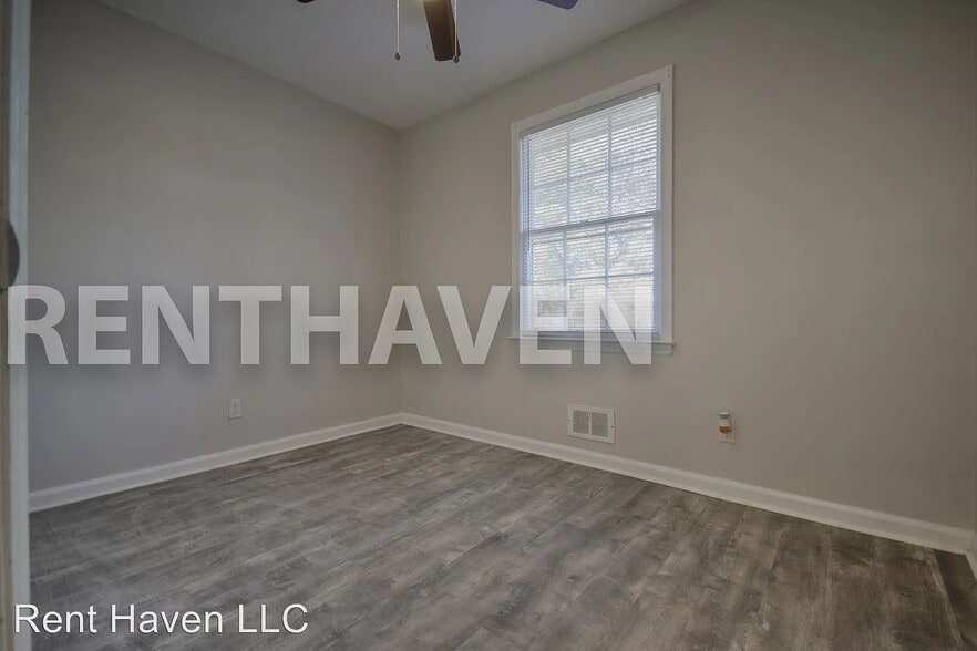 Building Photo - 1213 State Rd S-28-908