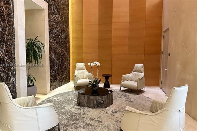 Building Photo - 15901 Collins Ave