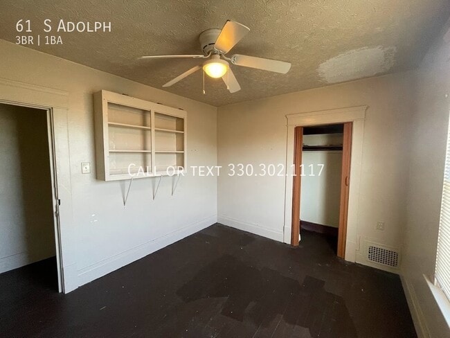 Building Photo - Three bedroom one bathroom duplex for rent