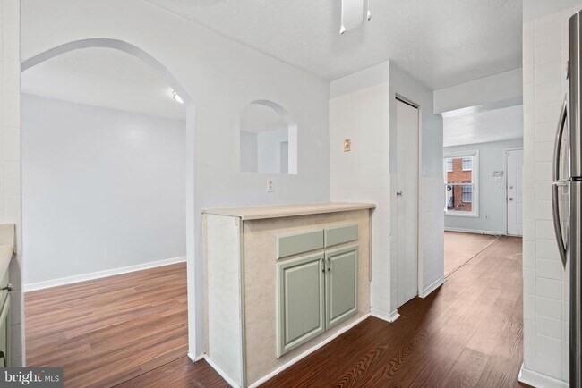 Building Photo - 1326 N Stockton St