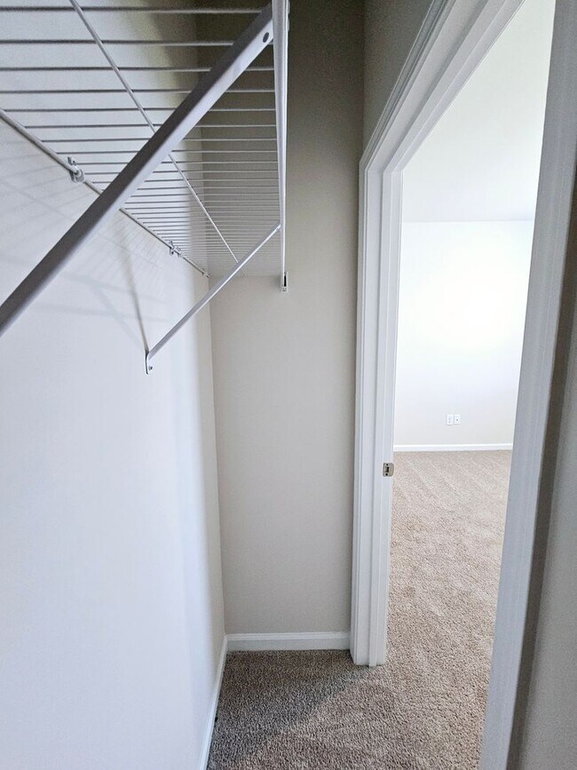Building Photo - 3015 Long Spur Dr