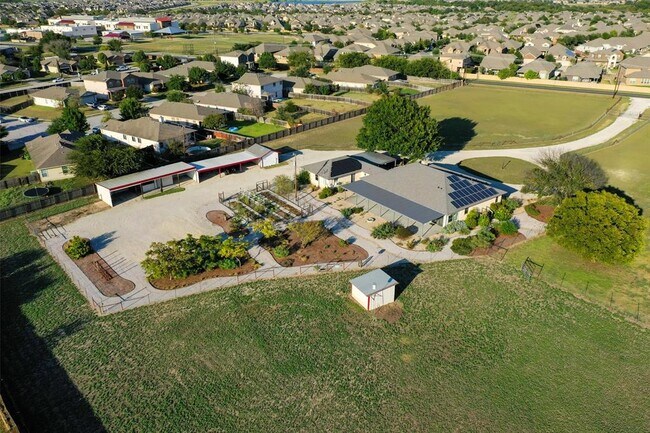 Building Photo - 800 Co Rd 117