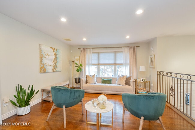 Building Photo - 121 Milton Ave