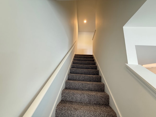 Building Photo - 2067 Aster Dr