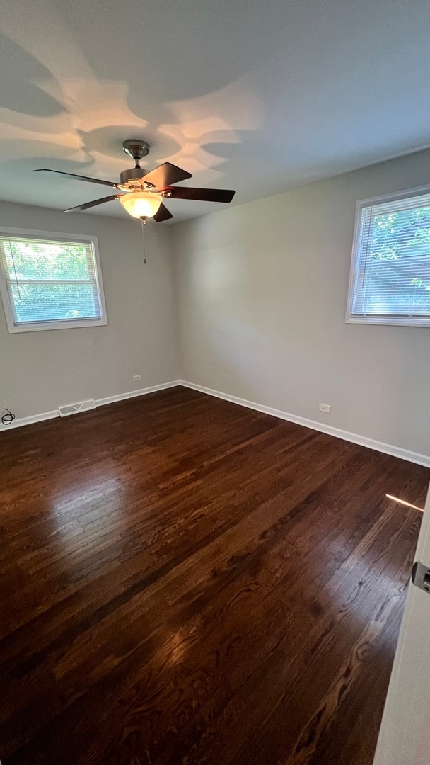 Building Photo - 3321 Hickory Ln
