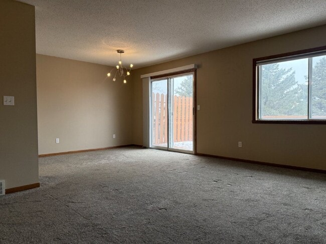 Building Photo - 2733-33 1/2 33 1/2 Ave S