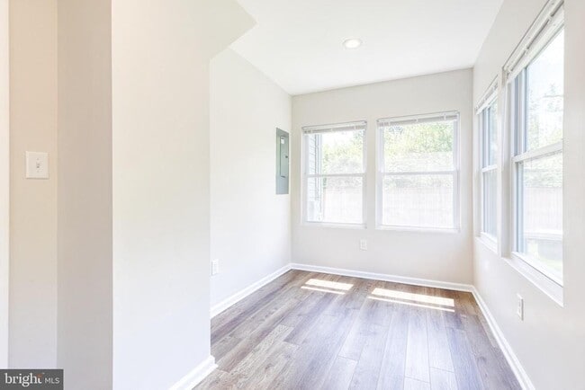 Building Photo - 1248 Generals Hwy