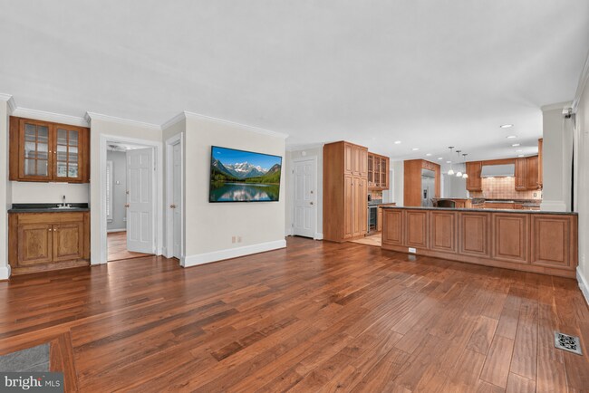 Building Photo - 1022 Delf Dr