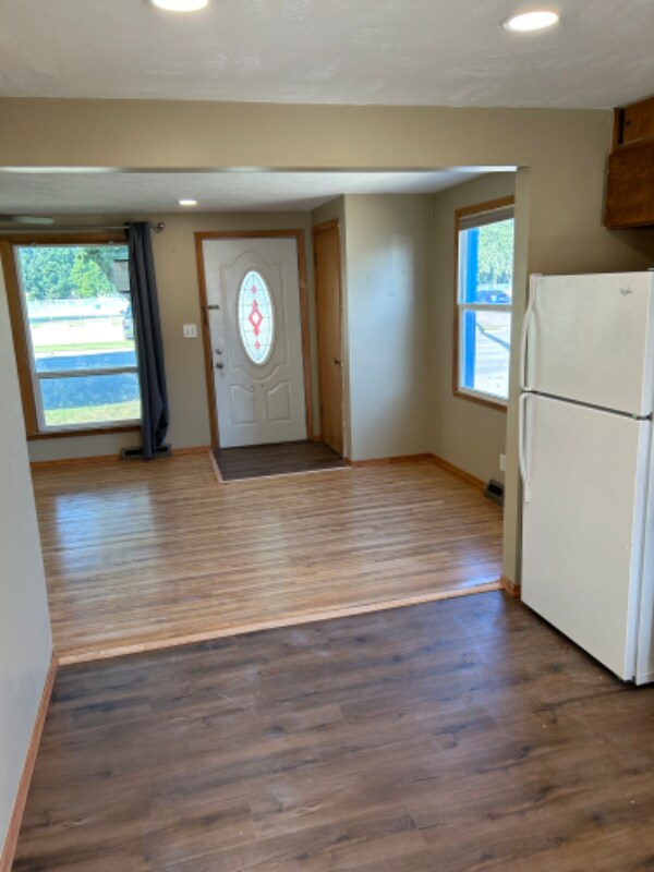 Building Photo - 1304 N Kiwanis Ave