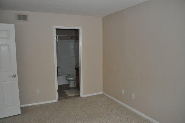 Building Photo - 7190 Shoreline Dr