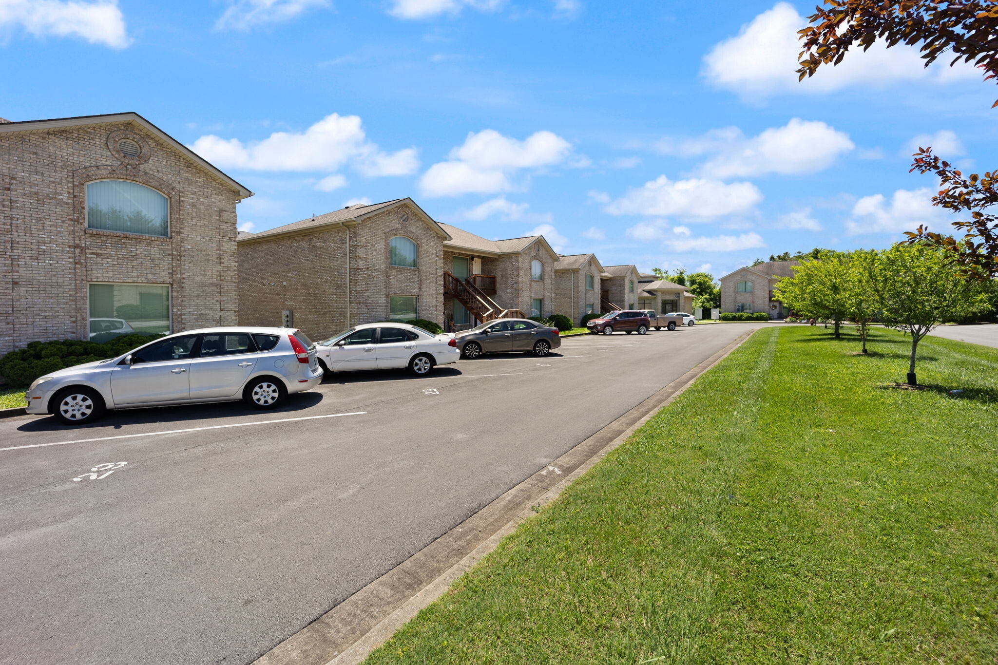 Building Photo - 22 Roks Pl