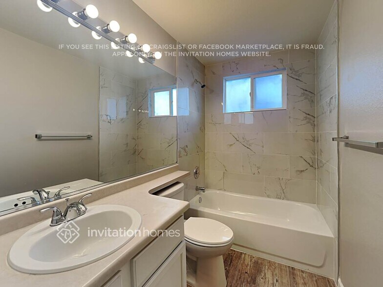 Building Photo - 13544 N Pecos St