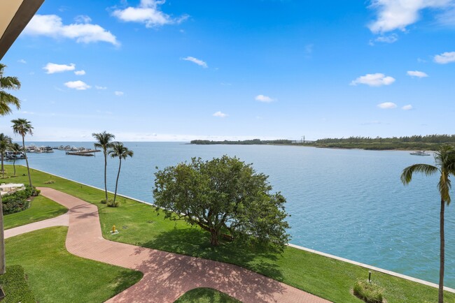 Building Photo - 2442 Fisher Island Dr