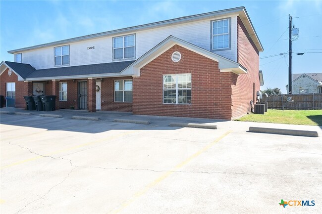 Primary Photo - 1500 Bacon Ranch Rd