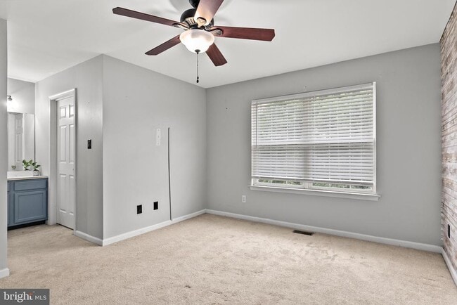 Building Photo - 43 Gristmill Ln