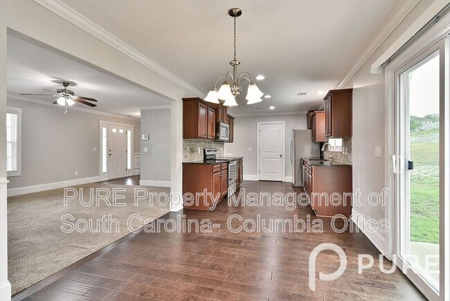 Building Photo - 1074 Acacia Ln