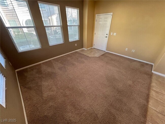 Building Photo - 10550 W Alexander Rd