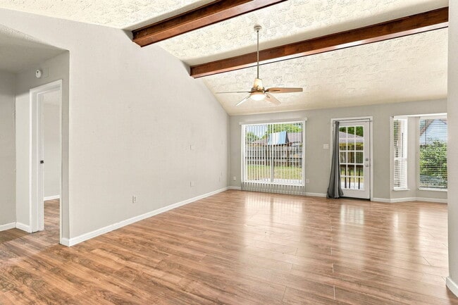 Building Photo - 7623 Kite Hill Dr