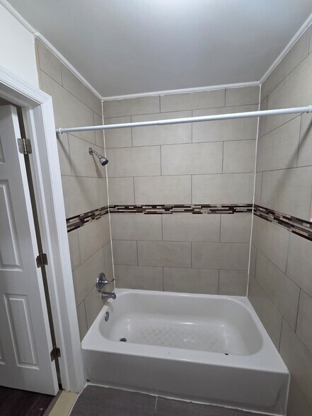 Bathroom - 167 Danforth Ave