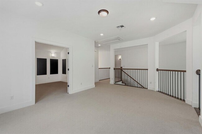 Building Photo - 1102 Sage Thrasher Cir