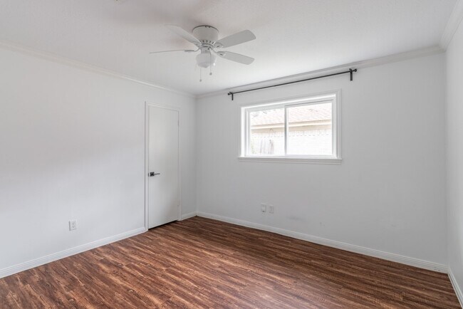 Building Photo - 17810 Cassina Dr