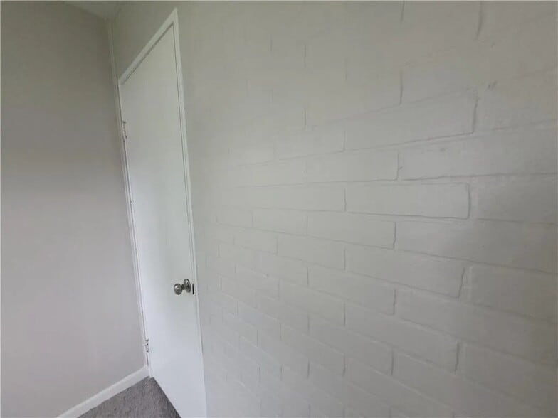 Building Photo - 2718 W 18th St