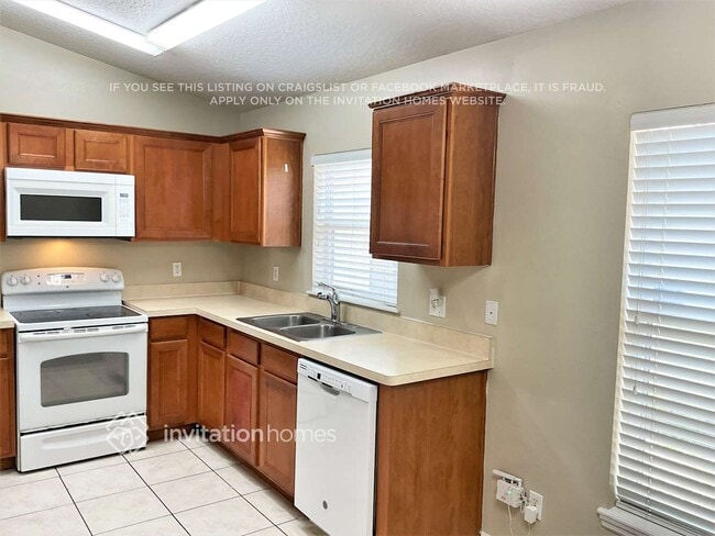 Building Photo - 186 Earlmont Pl