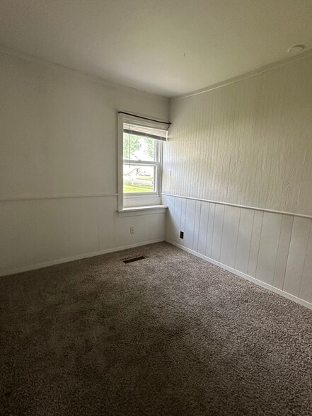Building Photo - 528 Niagara St