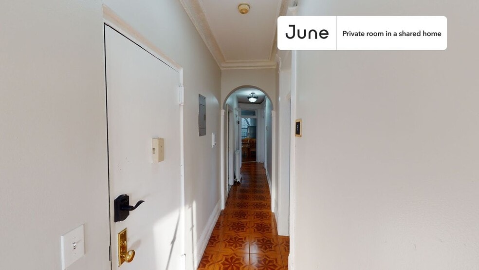 Building Photo - Room in Shared 4 bed/1 bath home in Central Harlem