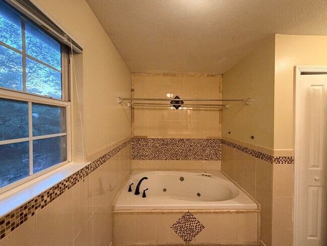 Building Photo - 7219 Mt Forest Terrace