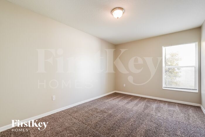 Building Photo - 213 Bella Rosa Cir