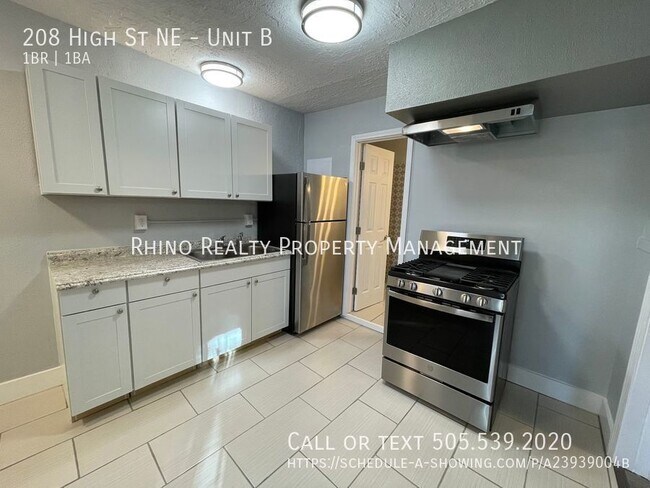 Building Photo - Welcome to Alhambra Court! 1 Bedroom, 1 Bath!