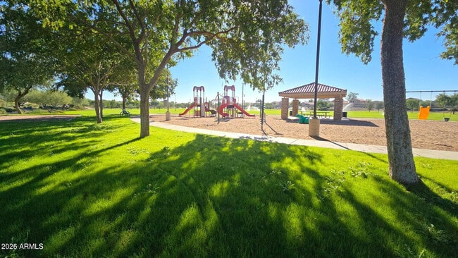 Building Photo - 13829 W Rovey Ave