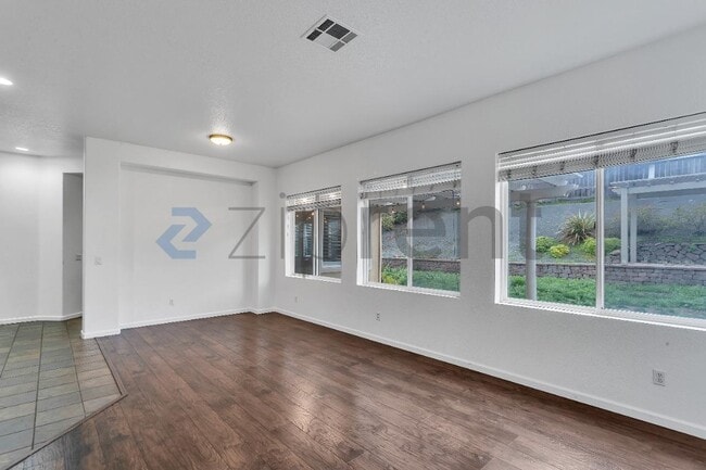 Building Photo - 3906 Glacier Ct