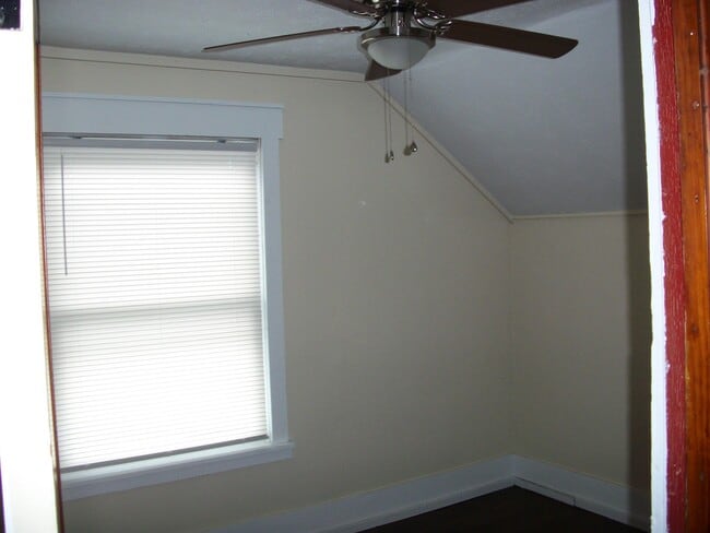 Building Photo - 1565 7th St