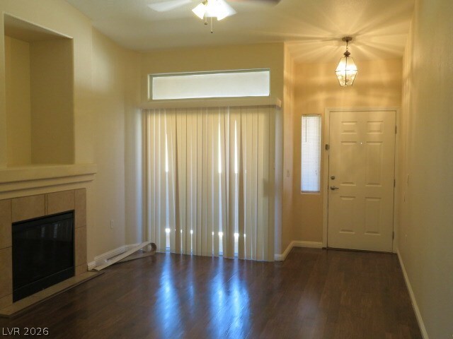 Building Photo - 2305 W Horizon Ridge Pkwy
