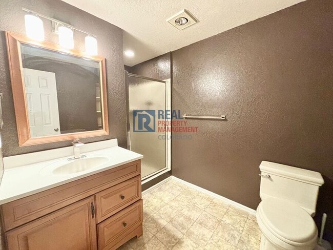 Building Photo - 1031 Surlyn Ct