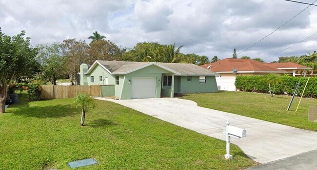 Building Photo - 1317 Willow Rd