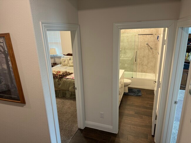 Office/ BR3 on right, BR 2 on left - 4627 Shivers Ln