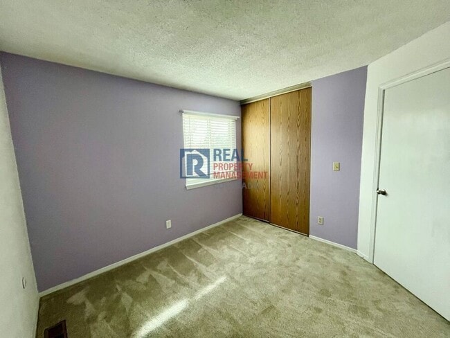 Building Photo - 16921 E Stanford Ave