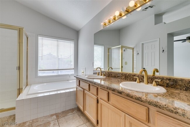 Building Photo - 1425 Goldenspur Ln