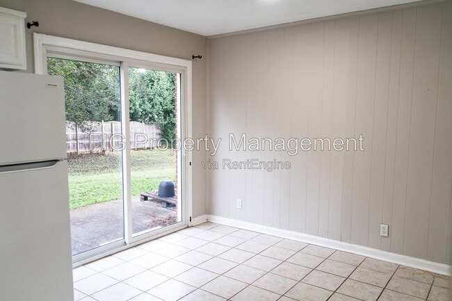 Building Photo - 139 Louella Dr